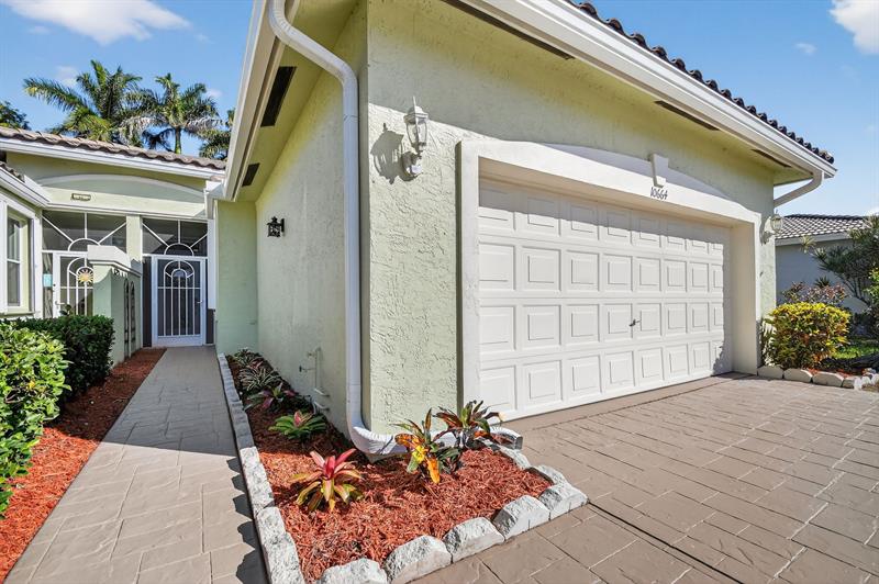 10664 Royal Caribbean Circle Boynton Beach FL 33437