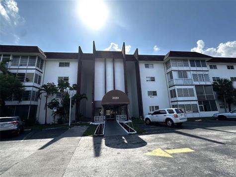 2061 NW 47th Terrace Lauderhill FL 33313
