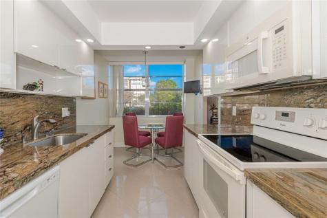 1200 Saint Charles Place Pembroke Pines FL 33026