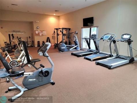 8260 SW 24th Street North Lauderdale FL 33068