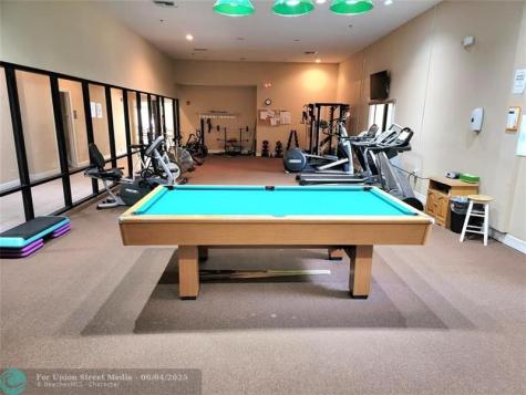 8260 SW 24th Street North Lauderdale FL 33068