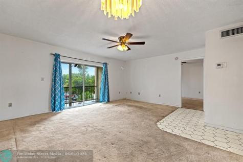 8260 SW 24th Street North Lauderdale FL 33068