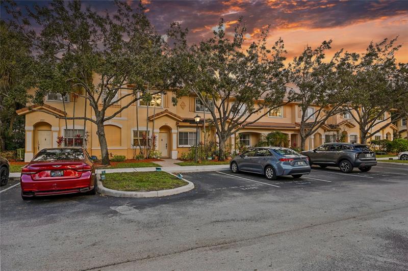 2827 SW 83rd Terrace Miramar FL 33025