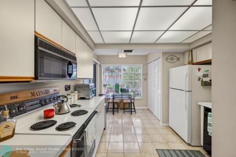 2121 S Ocean Boulevard Lauderdale By The Sea FL 33062