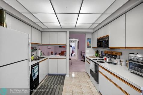 2121 S Ocean Boulevard Lauderdale By The Sea FL 33062