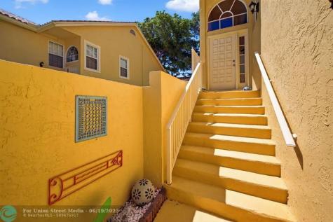 2121 S Ocean Boulevard Lauderdale By The Sea FL 33062