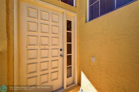 2121 S Ocean Boulevard Lauderdale By The Sea FL 33062