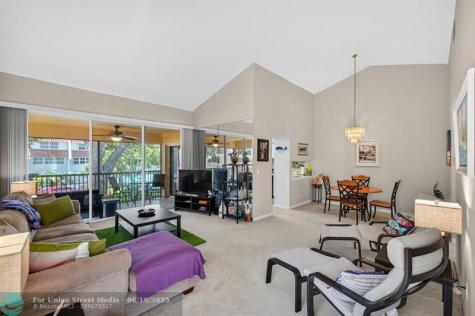 2121 S Ocean Boulevard Lauderdale By The Sea FL 33062