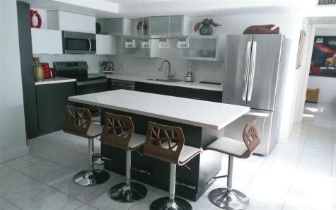 307 Saxony G Delray Beach FL 33446