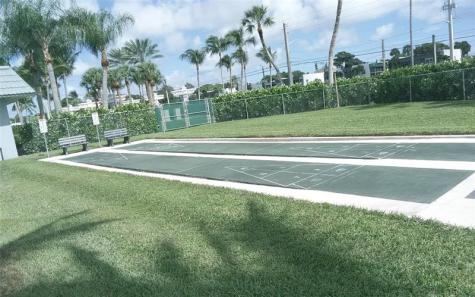 307 Saxony G Delray Beach FL 33446