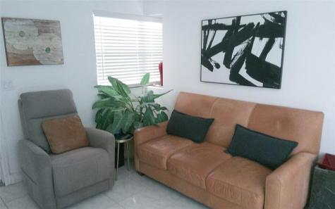 307 Saxony G Delray Beach FL 33446