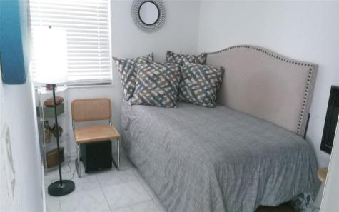 307 Saxony G Delray Beach FL 33446