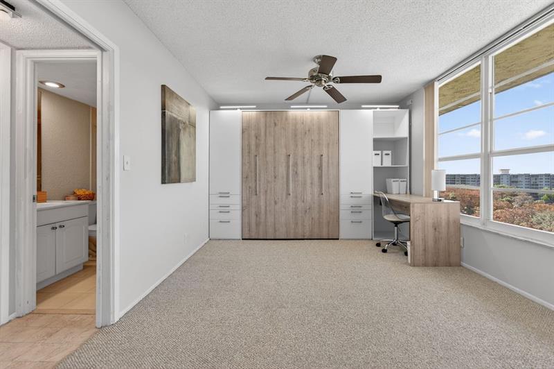 575 Oaks Lane Pompano Beach FL 33069