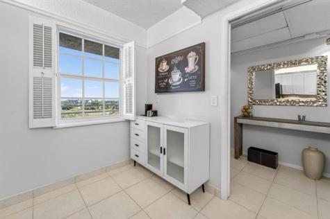 575 Oaks Lane Pompano Beach FL 33069