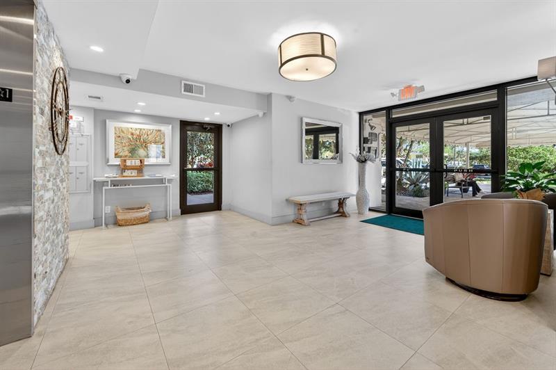 575 Oaks Lane Pompano Beach FL 33069