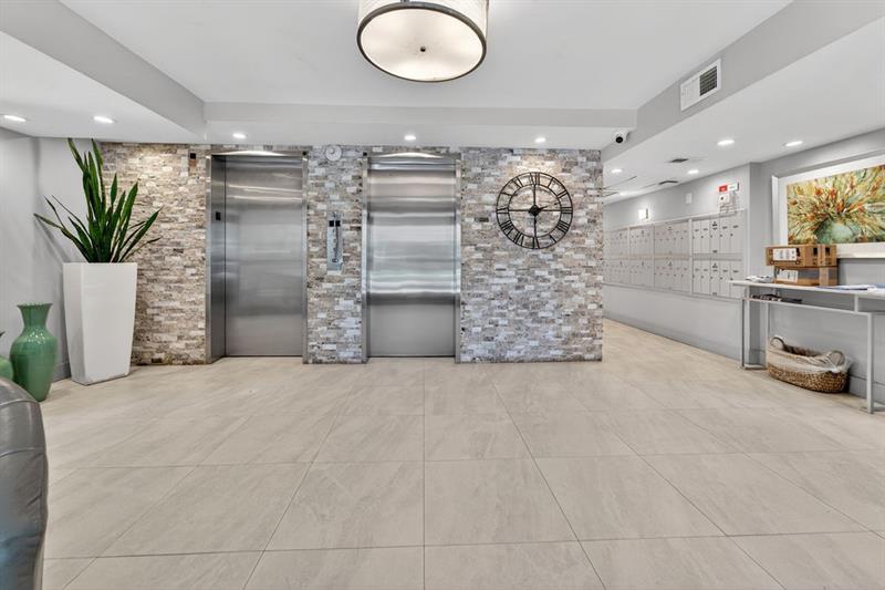 575 Oaks Lane Pompano Beach FL 33069