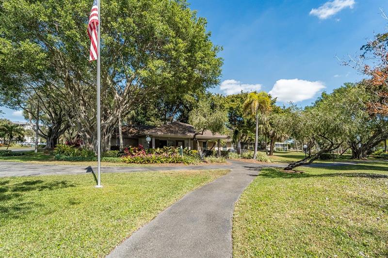 575 Oaks Lane Pompano Beach FL 33069