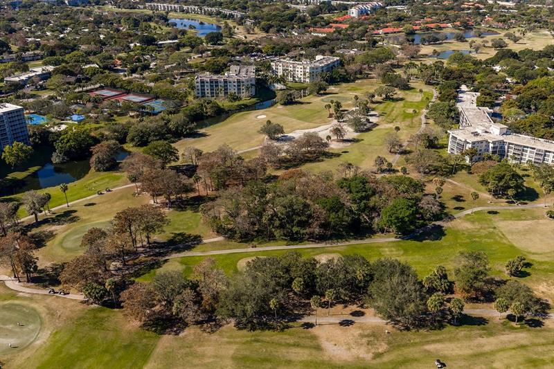 575 Oaks Lane Pompano Beach FL 33069