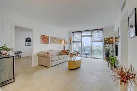 3000 S Ocean Drive Hollywood FL 33019