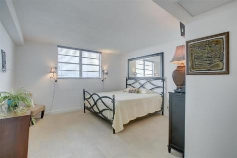 3000 S Ocean Drive Hollywood FL 33019