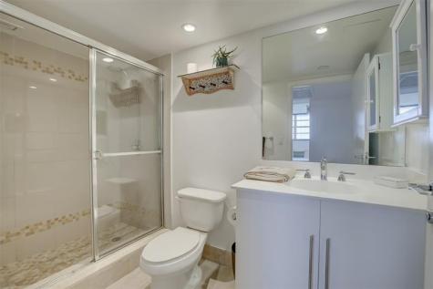 3000 S Ocean Drive Hollywood FL 33019