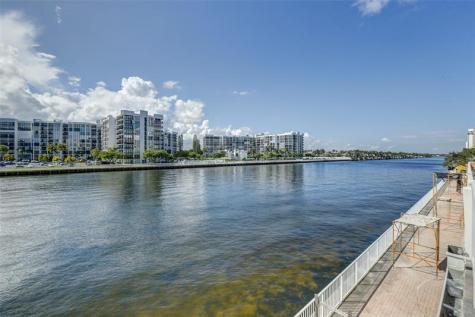 3000 S Ocean Drive Hollywood FL 33019
