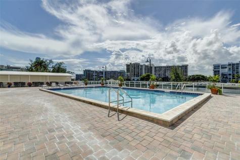 3000 S Ocean Drive Hollywood FL 33019