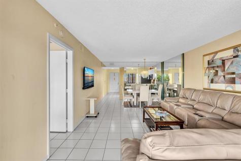 9560 Weldon Circle Tamarac FL 33321