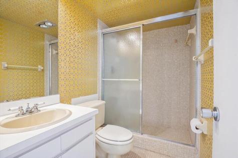 575 Oaks Lane Pompano Beach FL 33069