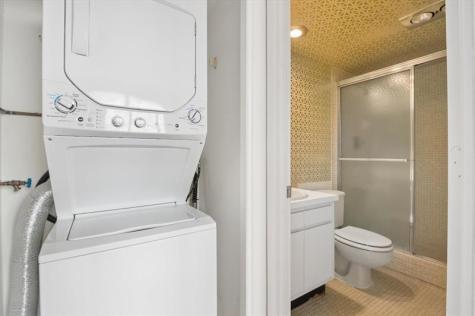 575 Oaks Lane Pompano Beach FL 33069