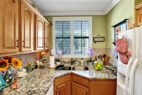 8415 Forest Hills Drive Coral Springs FL 33065