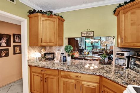 8415 Forest Hills Drive Coral Springs FL 33065