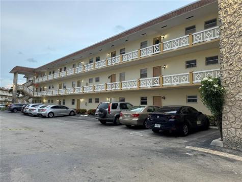 5111 W Oakland Park Boulevard Lauderdale Lakes FL 33313