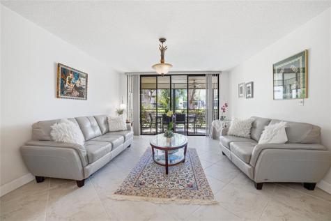 7653 NW 79th Avenue Tamarac FL 33321