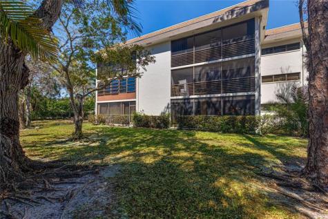 7653 NW 79th Avenue Tamarac FL 33321