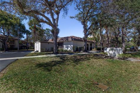 7653 NW 79th Avenue Tamarac FL 33321