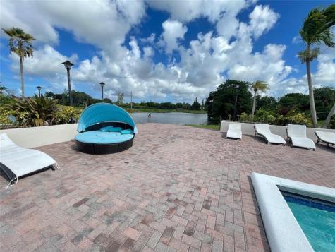 4156 Inverrary Drive Lauderhill FL 33319