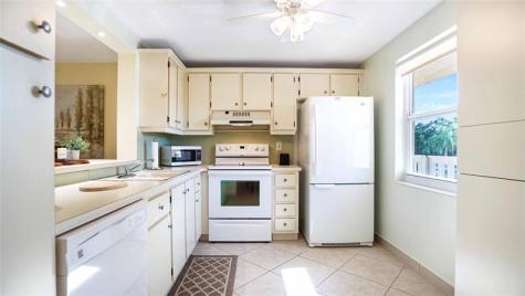 441 SE 3rd Street Dania Beach FL 33004