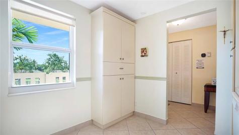 441 SE 3rd Street Dania Beach FL 33004