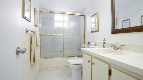 441 SE 3rd Street Dania Beach FL 33004