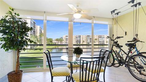 441 SE 3rd Street Dania Beach FL 33004