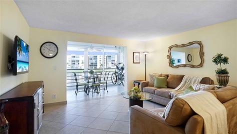 441 SE 3rd Street Dania Beach FL 33004