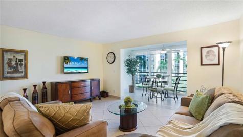 441 SE 3rd Street Dania Beach FL 33004