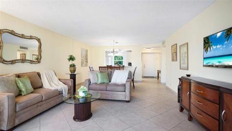 441 SE 3rd Street Dania Beach FL 33004