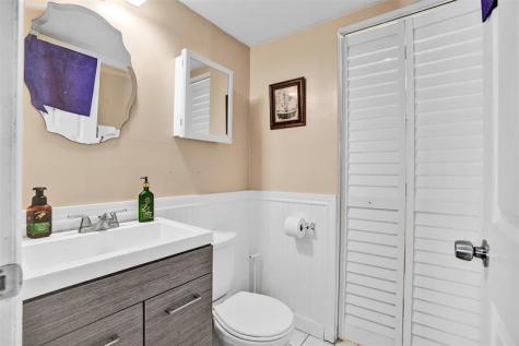 8081 NW 11th Street Margate FL 33063