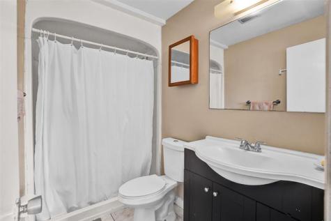 8081 NW 11th Street Margate FL 33063