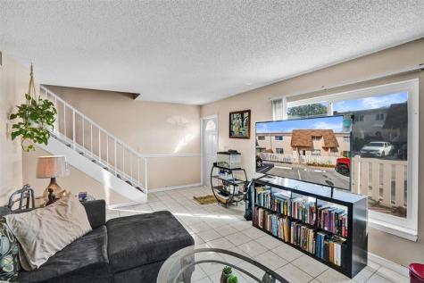 8081 NW 11th Street Margate FL 33063