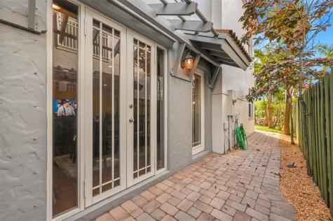 1110 SE 4th Avenue Fort Lauderdale FL 33316