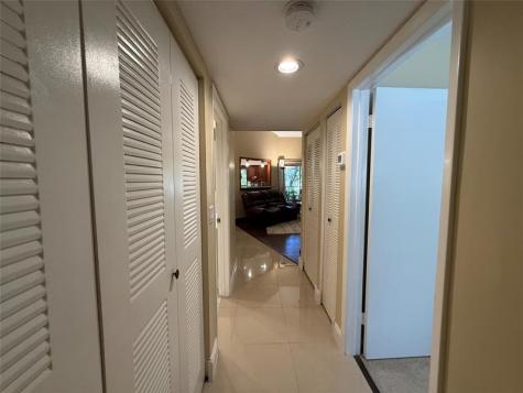 9237 NW 9th Place Plantation FL 33324
