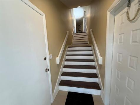 9237 NW 9th Place Plantation FL 33324